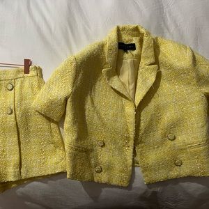 Endless rose yellow tweed short sleeve and shorts blazer set size medium